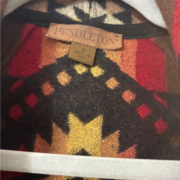 Pendleton Multicolor Geometric Wool Vest - Picture 2 of 6